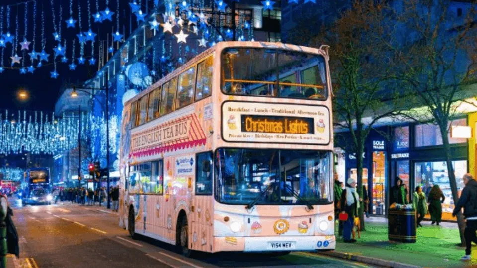 Singalong Christmas Lights Tour with Festive Food & Drinks - Image 1